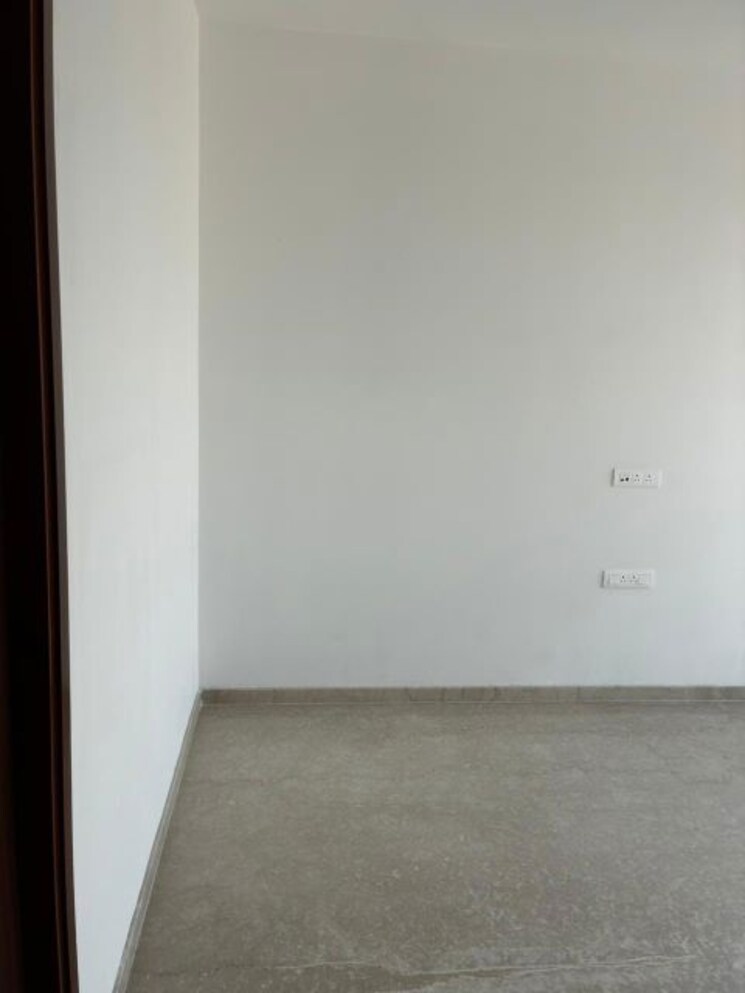Room, courtyard-by-narang-realty-and-the-wadhwa-group 3 Bedroom 1134 Sq.Ft. Apartment In Pokhran Road No Two Thane 9841562