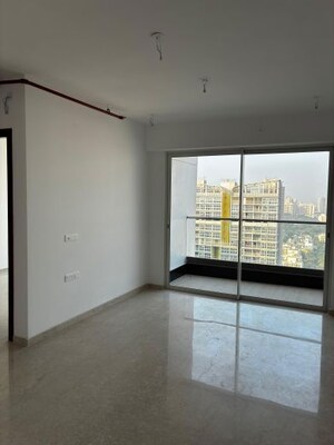 Room in 3 BHK Apartment at Courtyard by Narang Realty and The Wadhwa Group, Pokhran Road No Two – for Rent