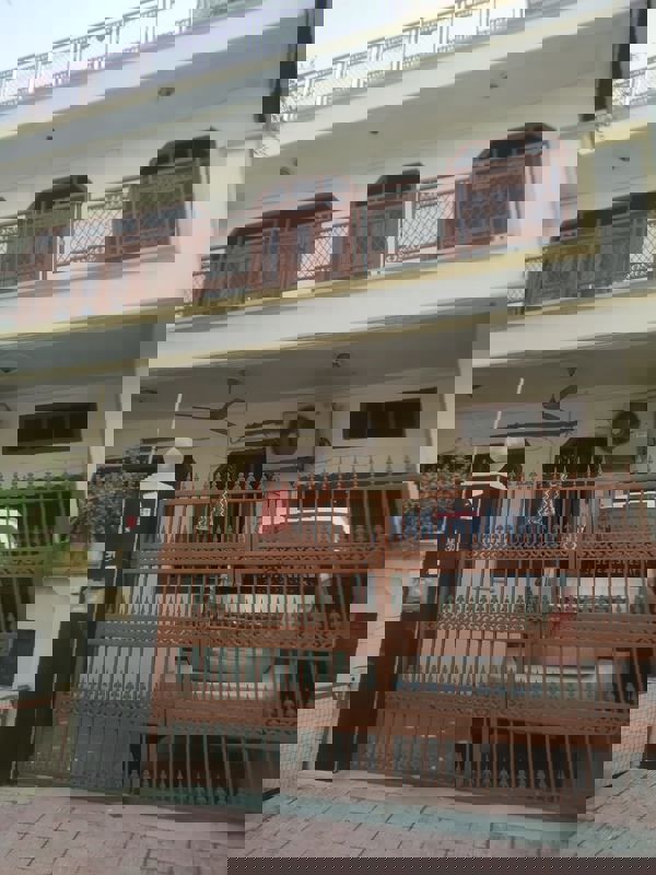 6 BHK + Pooja Room,Servant Room,Study Room,Extra Room Villa For Sale in RWA Apartments Sector 12