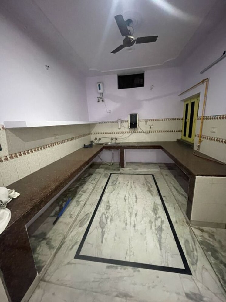 Kitchen, sector 21c 3 Bedroom 500 Sq.Yd. Independent House In Sector 21c Faridabad 9841586
