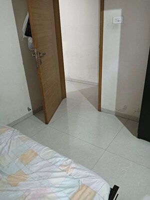 Room in 2 BHK Apartment at Lohia Jain Vallonia Apartments, Bavdhan – for Rent