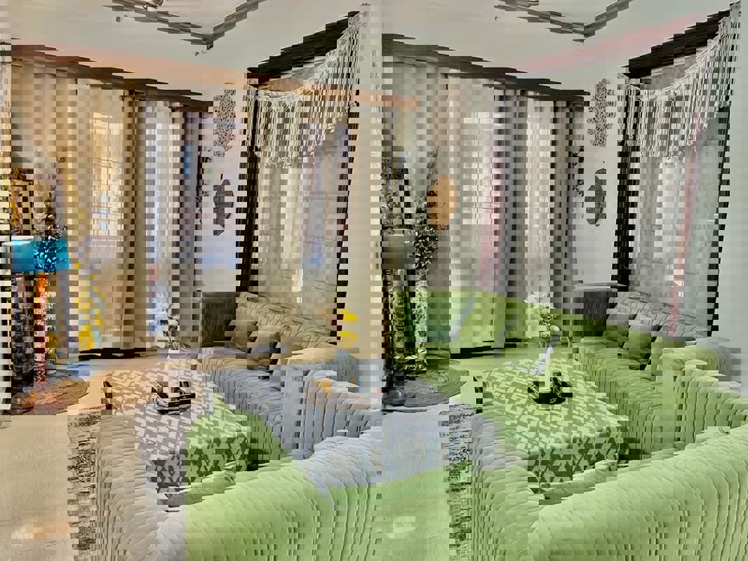 2 BHK Apartment For Rent in Saket