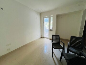 Master Bedroom in 2 BHK Apartment at Rishita Manhattan, Gomti Nagar – for Sale