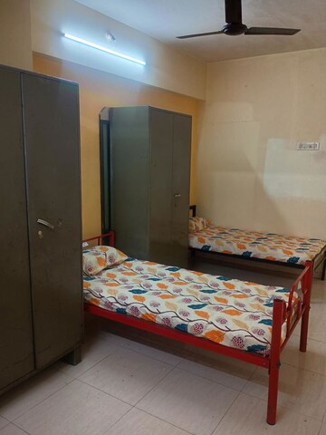 Bedroom in  Pg at Goregaon East – for Rent