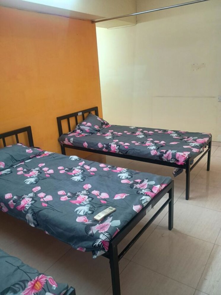 Bedroom, goregaon east Pg For Girls In Goregaon East 9651252
