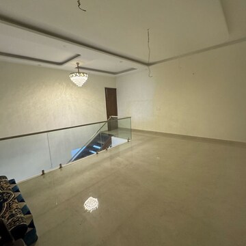 Room in 4 BHK Independent House at Aerocity – for Sale