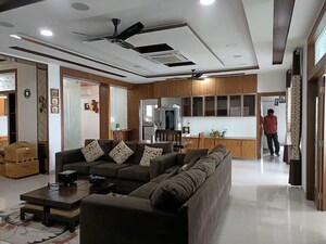Living Room in 4 BHK Apartment at Gachibowli – for Rent