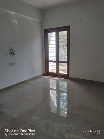Room in 3 BHK Apartment at Hrbr Layout – for Sale