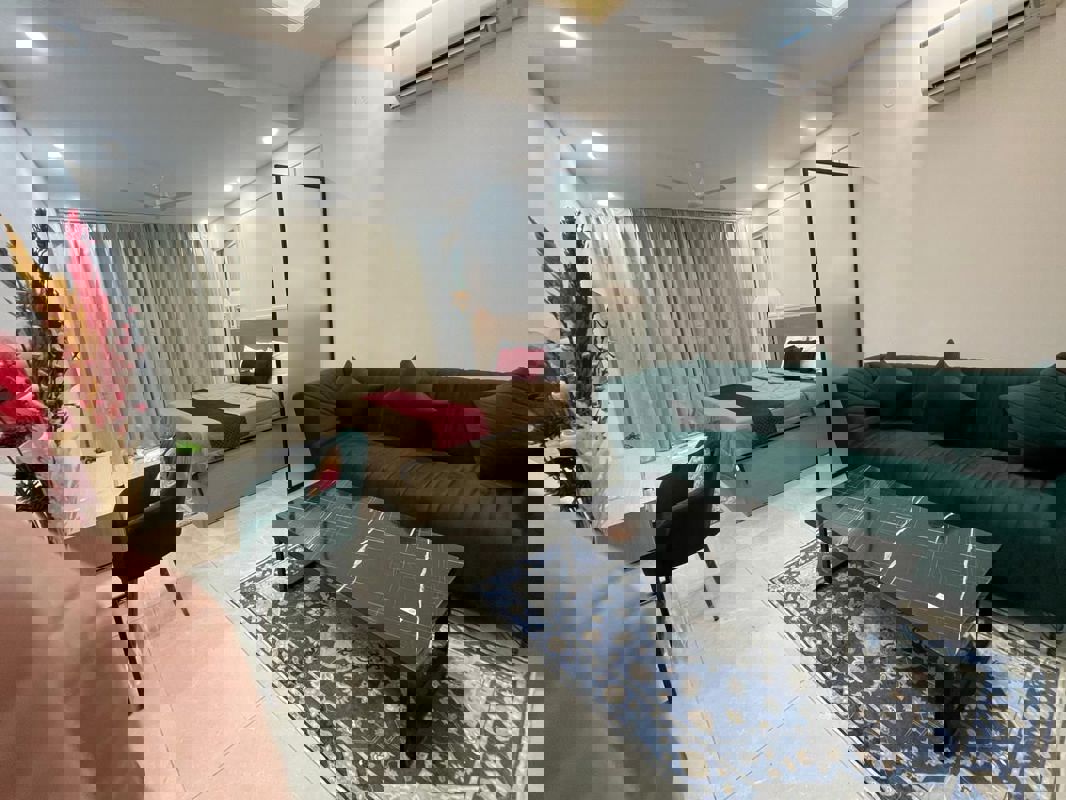 StudioBuilder Floor For Rent in Sector 31