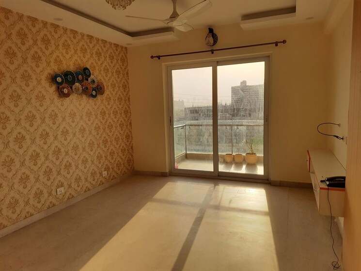 Room, paras-irene 3.5 Bedroom 1980 Sq.Ft. Apartment In Sector 70a Gurgaon 9842015