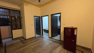 Room in 1 BHK Apartment at Chattarpur – for Rent