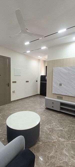 Room in 2 BHK Builder Floor at Sushant Lok 3, Sector 57 – for Rent