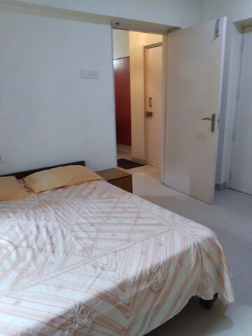 Bedroom in 2 BHK Apartment at K Raheja Palm Court, Malad West – for Rent