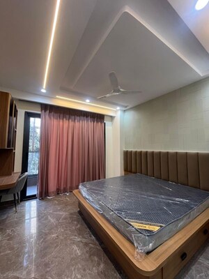 Bedroom in Studio Builder Floor at Vipul Square, Sushant Lok I – for Rent