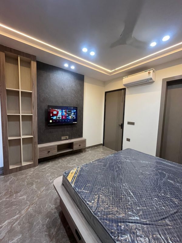 Studio  380 Sq.Ft. Builder Floor in Vipul Square