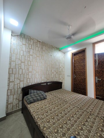 Bedroom in 2 BHK Builder Floor at Govindpuri – for Rent