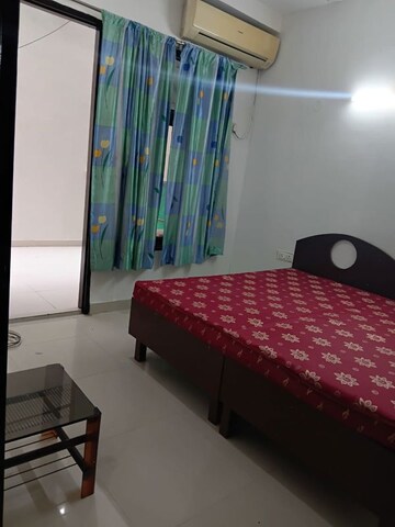 Bedroom in 1 BHK Builder Floor at Saurabh Niwas, Sector 40 – for Rent