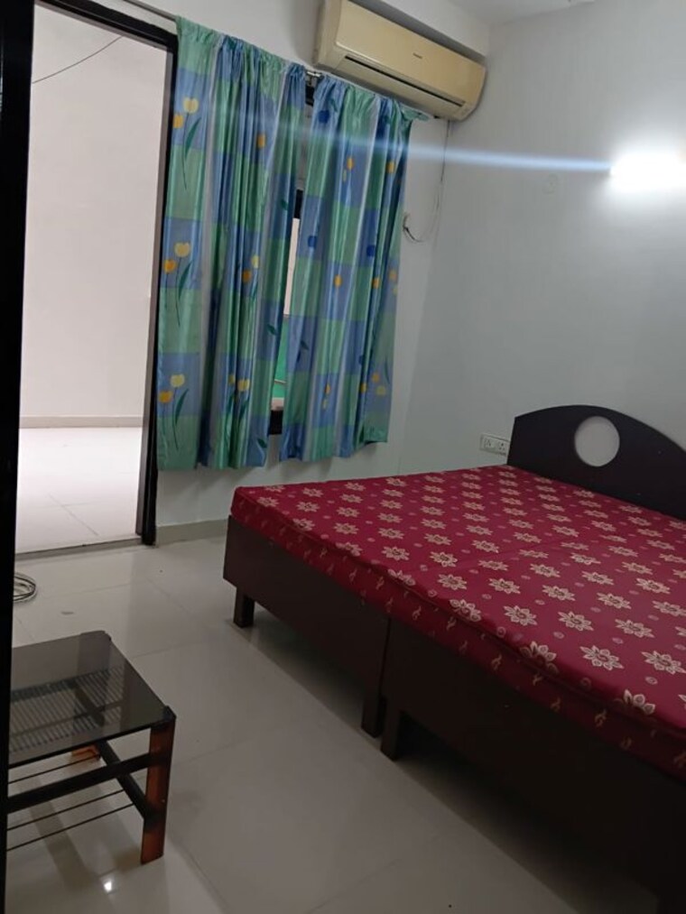 Bedroom, saurabh-niwas 1 Bedroom 700 Sq.Ft. Builder Floor In Sector 40 Gurgaon 9842583