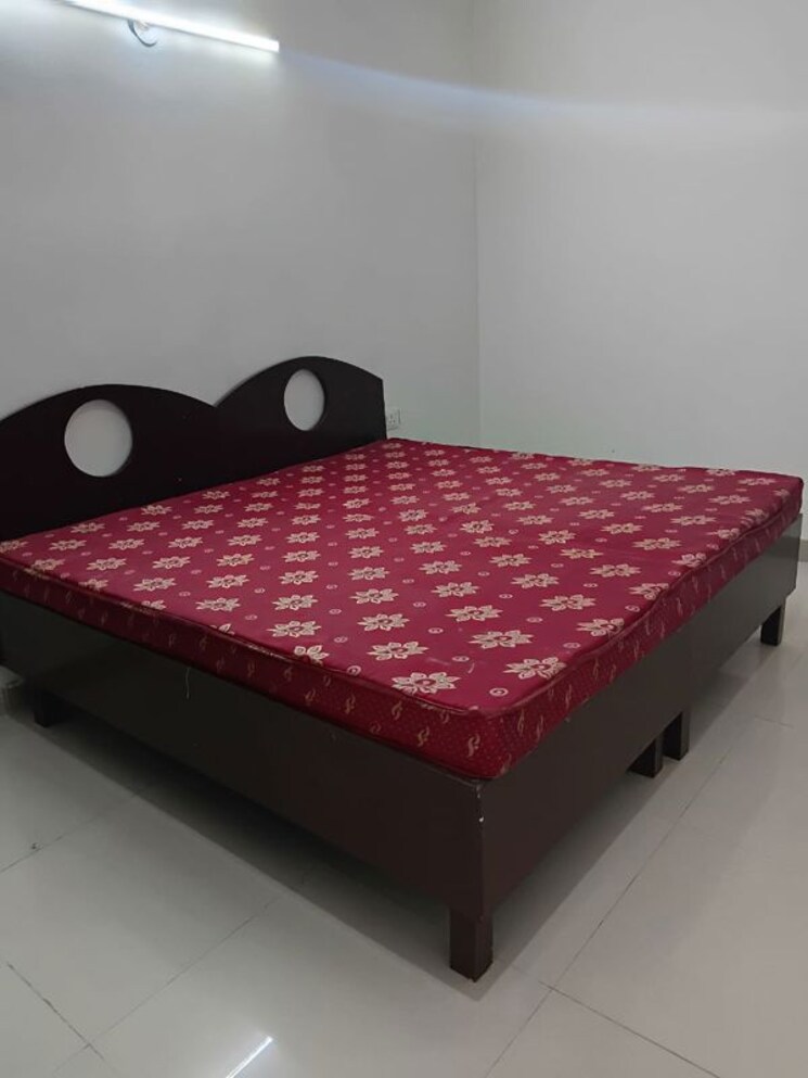 Bedroom, saurabh-niwas 1 Bedroom 700 Sq.Ft. Builder Floor In Sector 40 Gurgaon 9842583