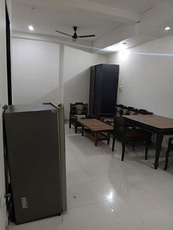 1 BHK Builder Floor For Rent in Saurabh Niwas