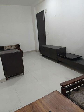 Furnished Amenities in 1 BHK Builder Floor at Saurabh Niwas, Sector 40 – for Rent