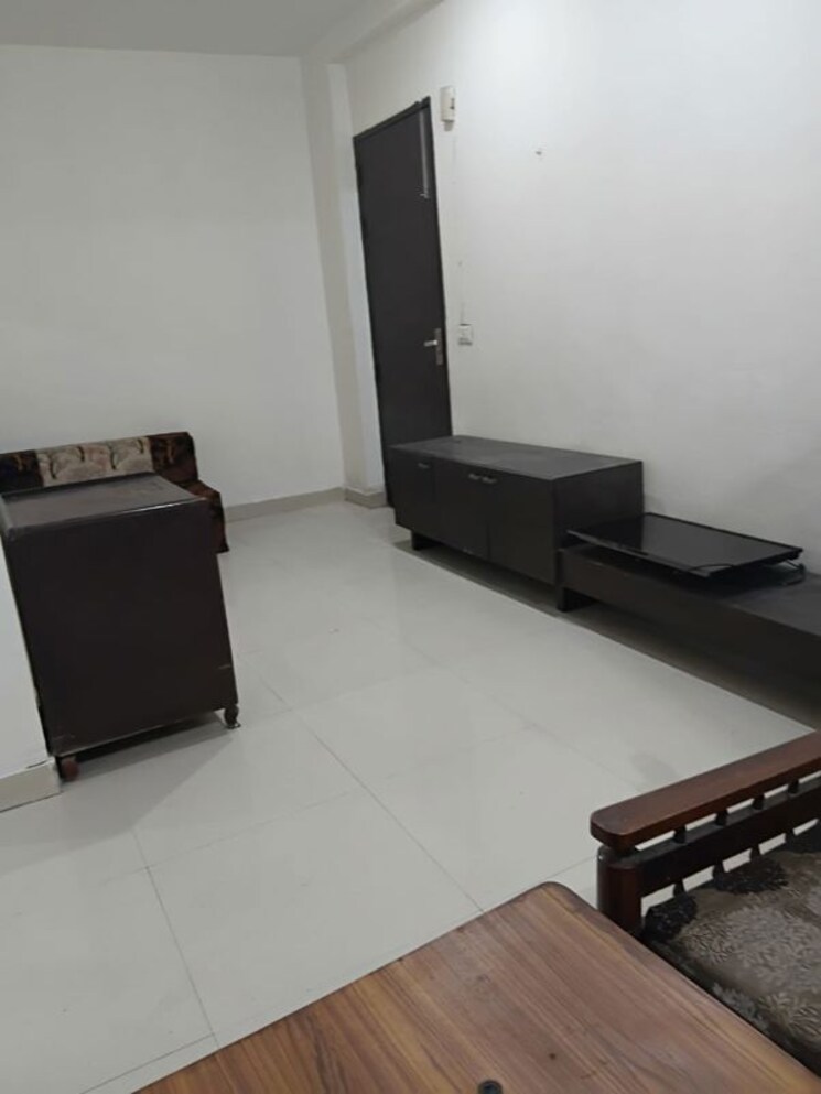 undefined, saurabh-niwas 1 Bedroom 700 Sq.Ft. Builder Floor In Sector 40 Gurgaon 9842583