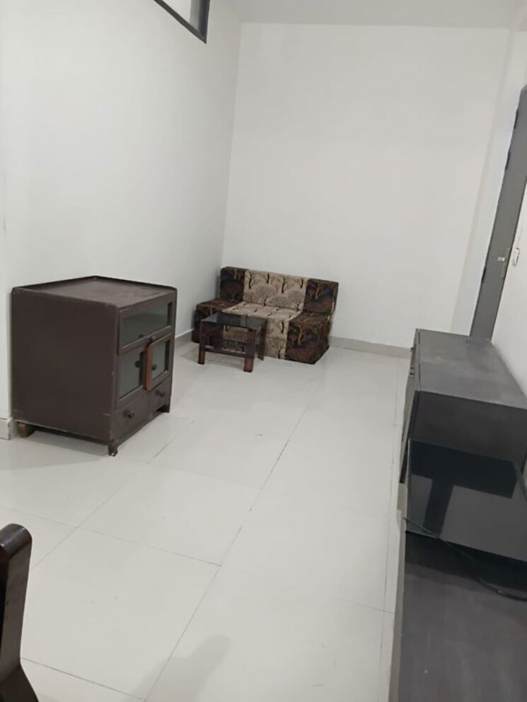 Master Bedroom, saurabh-niwas 1 Bedroom 700 Sq.Ft. Builder Floor In Sector 40 Gurgaon 9842583