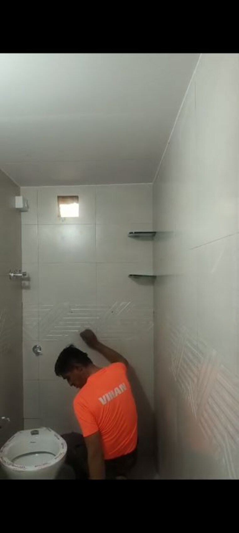 Bathroom, chembur 2 Bedroom 700 Sq.Ft. Apartment In Chembur Mumbai 9842609