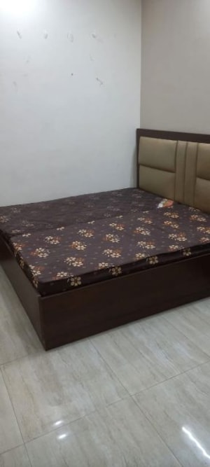 Bedroom in 1 RK Builder Floor at Vipul Agora, Sector 28 – for Rent