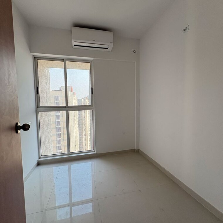 Bedroom, lodha-codename-premier 2.5 Bedroom 759 Sq.Ft. Apartment In Mangaon Thane 9842768