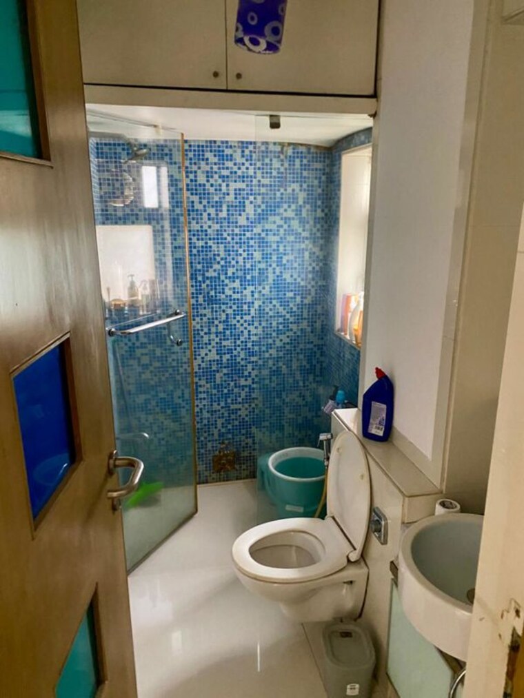 Bathroom, btm layout 1 Studio 220 Sq.Ft. Builder Floor In Btm Layout 1 Bangalore 9842825