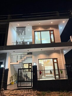 3 BHK + Servant Room,Study Room,Extra Room Independent House For Sale in Sector 124