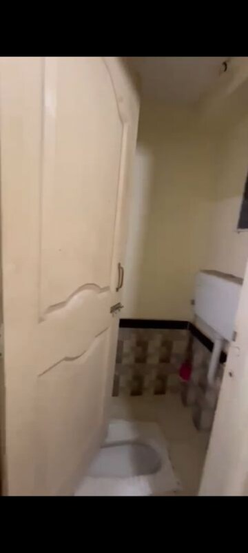 Bathroom in 1 BHK Apartment at Dadar East – for Rent