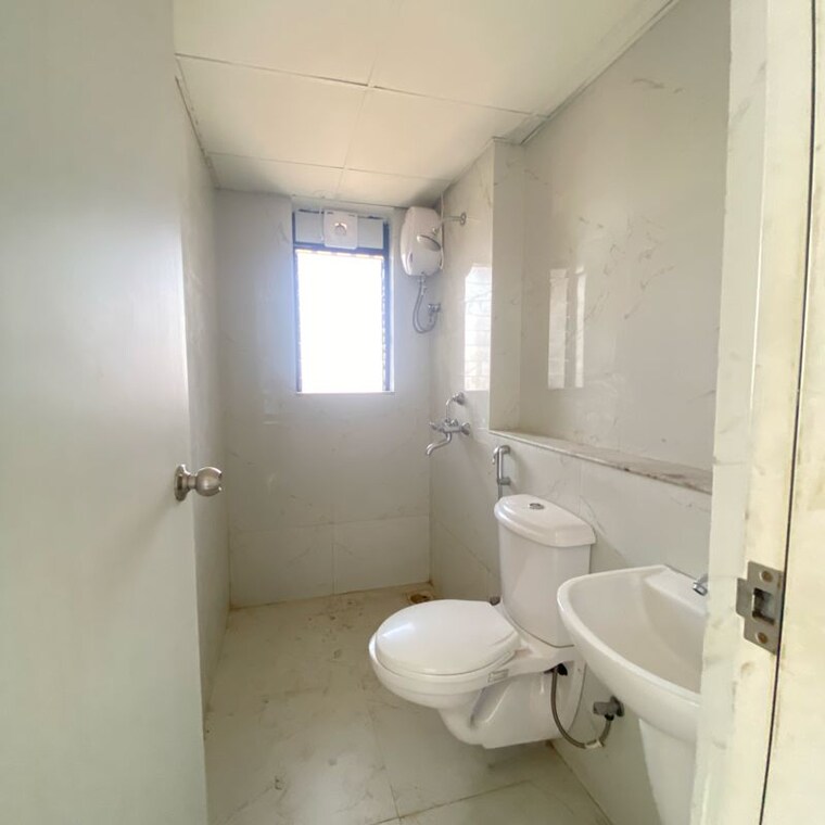 Bathroom, runwal-gardens-phase-2 1 Bedroom 470 Sq.Ft. Apartment In Ghariwali N V Thane 9843149