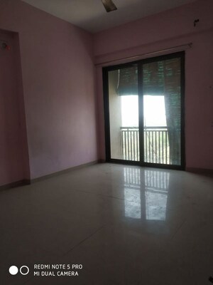 Master Bedroom in 2 BHK Apartment at Shela – for Rent