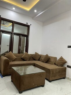 1 BHK Builder Floor For Rent in Saket