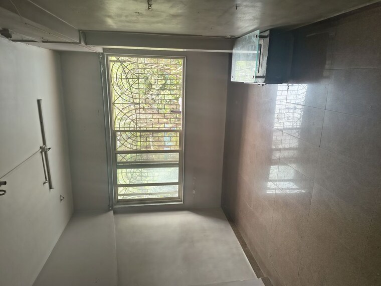 Room, kurla east 2 Bedroom 1000 Sq.Ft. Independent House In Kurla East Mumbai 9843333