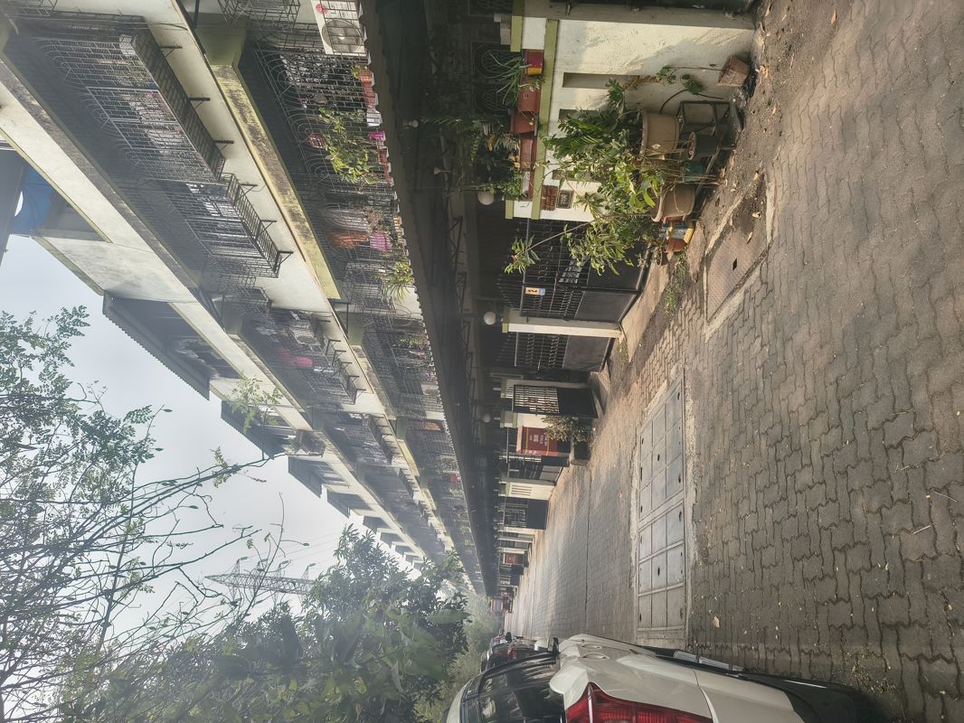 2 BHK + Study Room Independent House For Rent in Kurla East