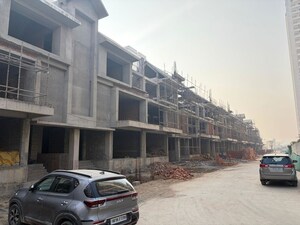 5 BHK Villa For Sale in Assotech Blith, Sector 99