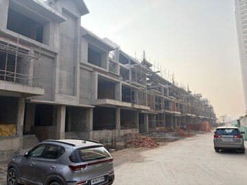 5 BHK Villa For Sale in Assotech Blith, Sector 99