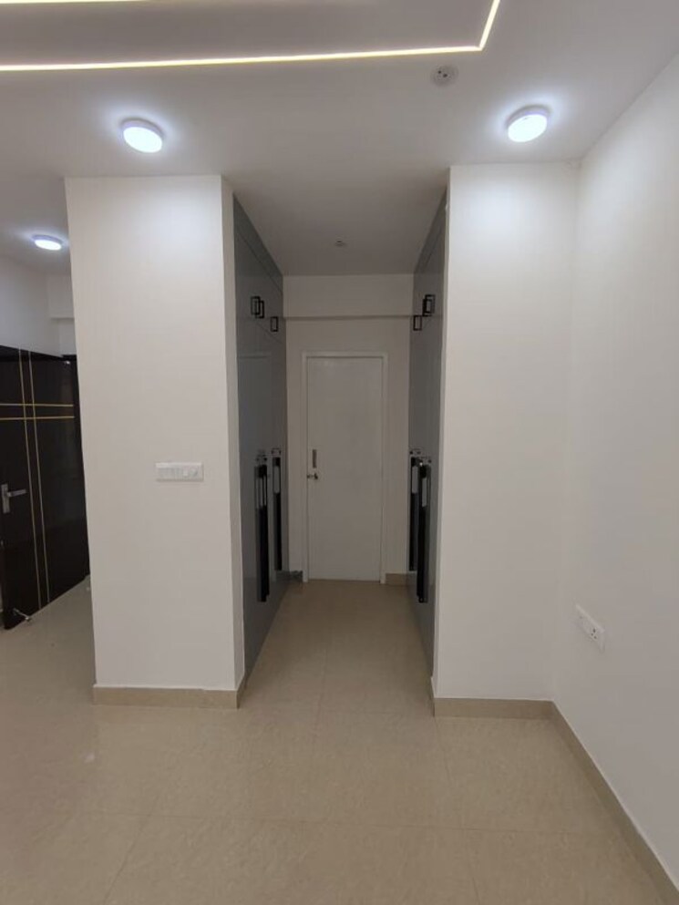 Room, sector 11 dwarka 3 Bedroom 1600 Sq.Ft. Apartment In Sector 11 Dwarka Delhi 9843356