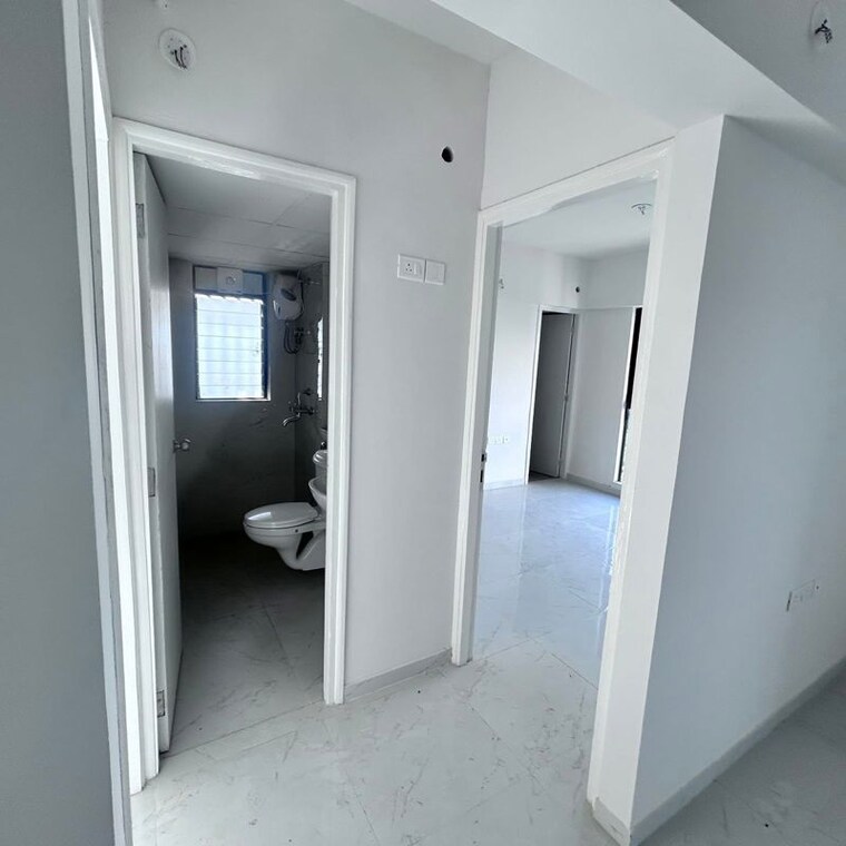 undefined, runwal-gardens-phase-2 2 Bedroom 606 Sq.Ft. Apartment In Ghariwali N V Thane 9843371