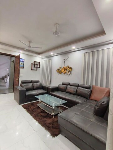 3 BHK Builder Floor For Rent in Sector 57