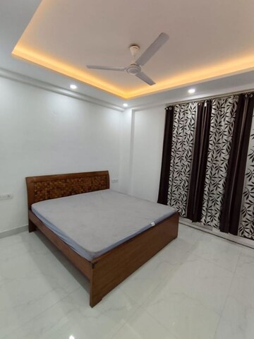 Bedroom in 3 BHK Builder Floor at Sector 57 – for Rent