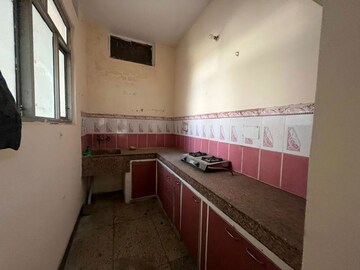 Kitchen in 1 BHK Independent House at Tarang Orchid, Sector 28 – for Rent