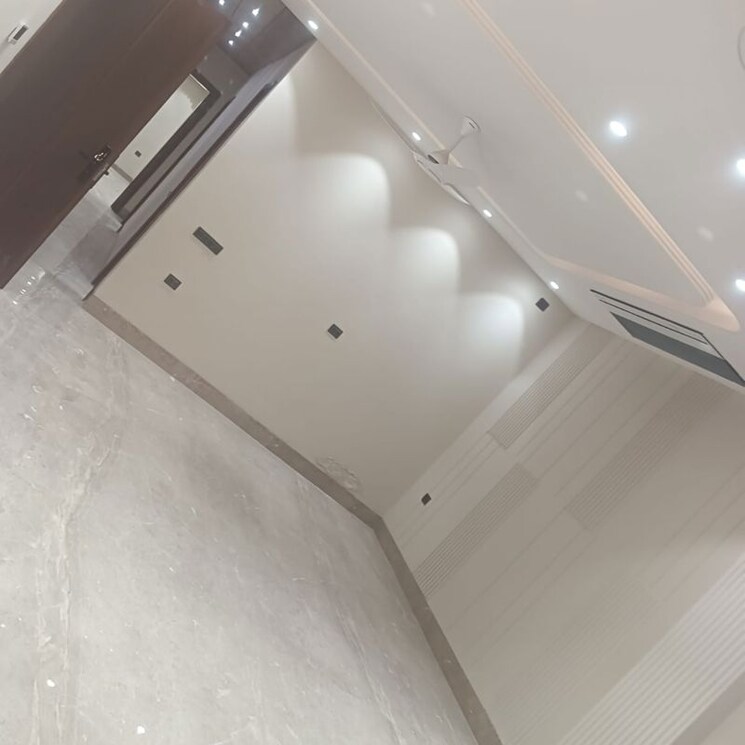 undefined, greater kailash ii 4 Bedroom 300 Sq.Yd. Builder Floor In Greater Kailash ii Delhi 9843474