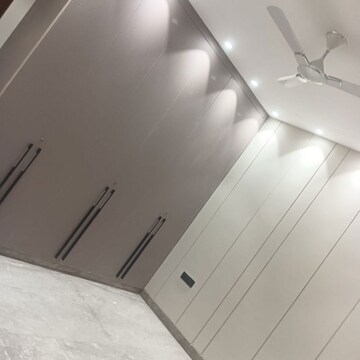 Room in 4 BHK Builder Floor at Greater Kailash ii – for Rent