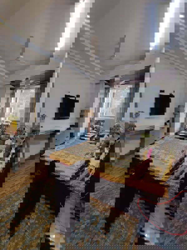 3 BHK Builder Floor For Sale in BPTP Green Oaks