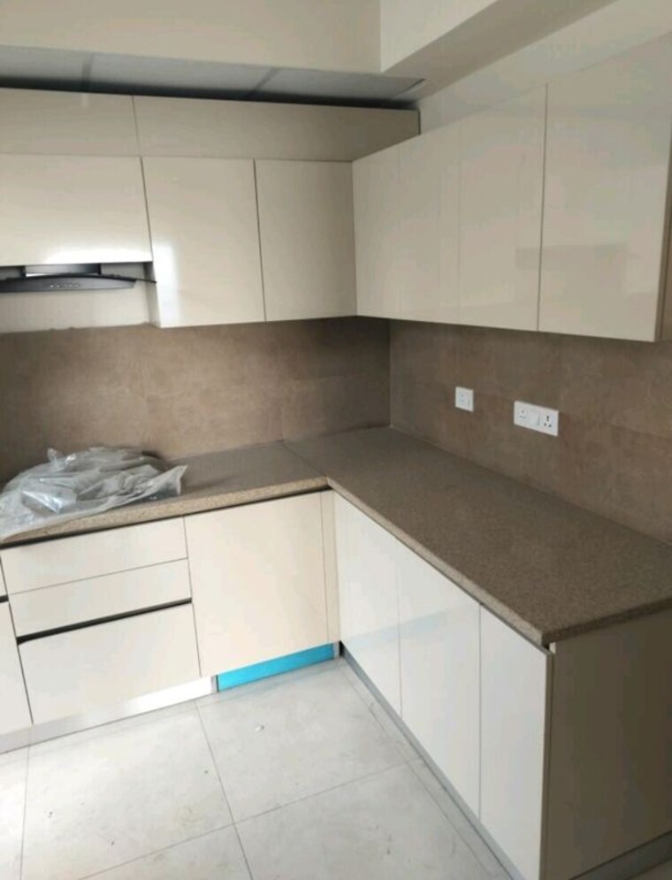 Kitchen, godrej-meridien 4 Bedroom 2720 Sq.Ft. Apartment In Sector 106 Gurgaon 9667488