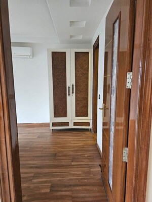 Room in 3 BHK Apartment at M3M Sky City, Sector 65 – for Sale